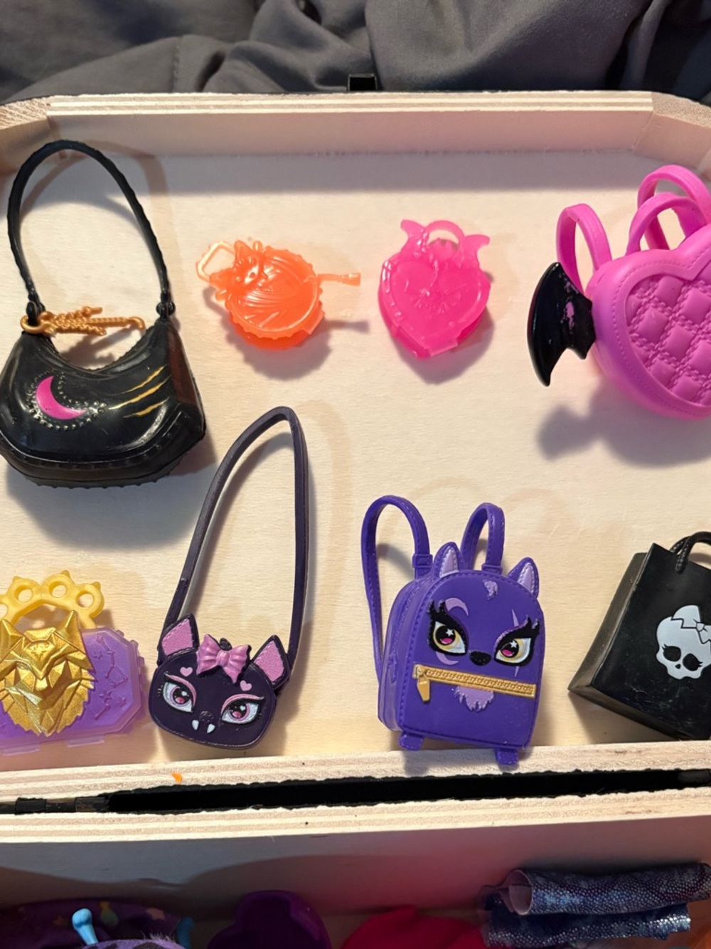 Monster High G3 Bags